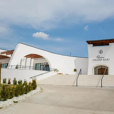 Chateau Grand Bari Hotell *
